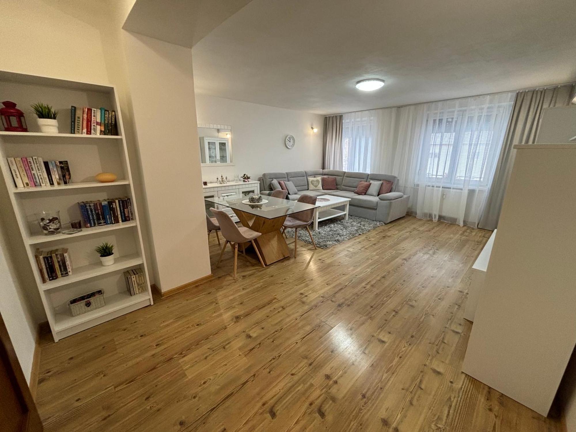 City Heart Luxury Apartment Nové Zámky Exterior foto