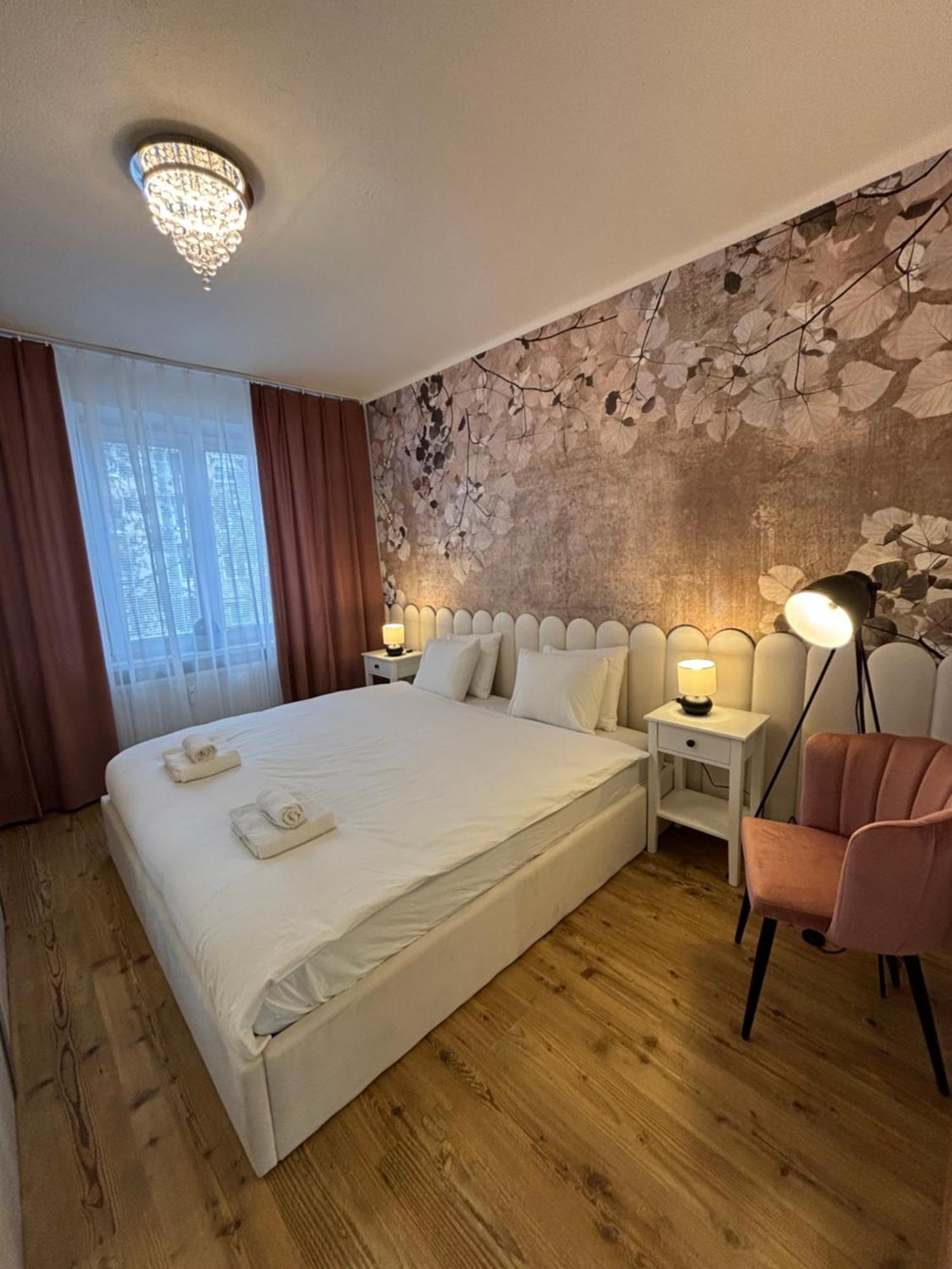 City Heart Luxury Apartment Nové Zámky Exterior foto